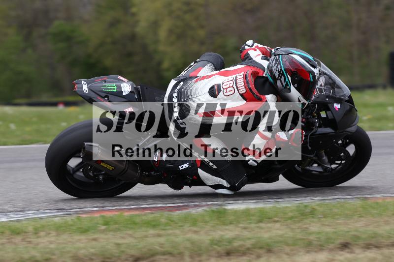 Archiv-2022/13 25.04.2022 Plüss Moto Sport ADR/Freies Fahren/469